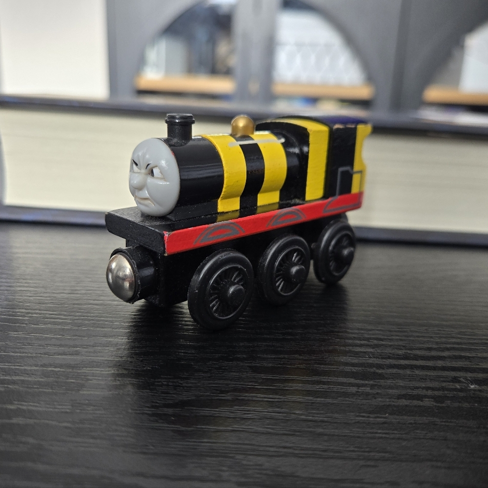 Busy as a Bee James, Thomas & Friends Wooden Railway  Train Engine